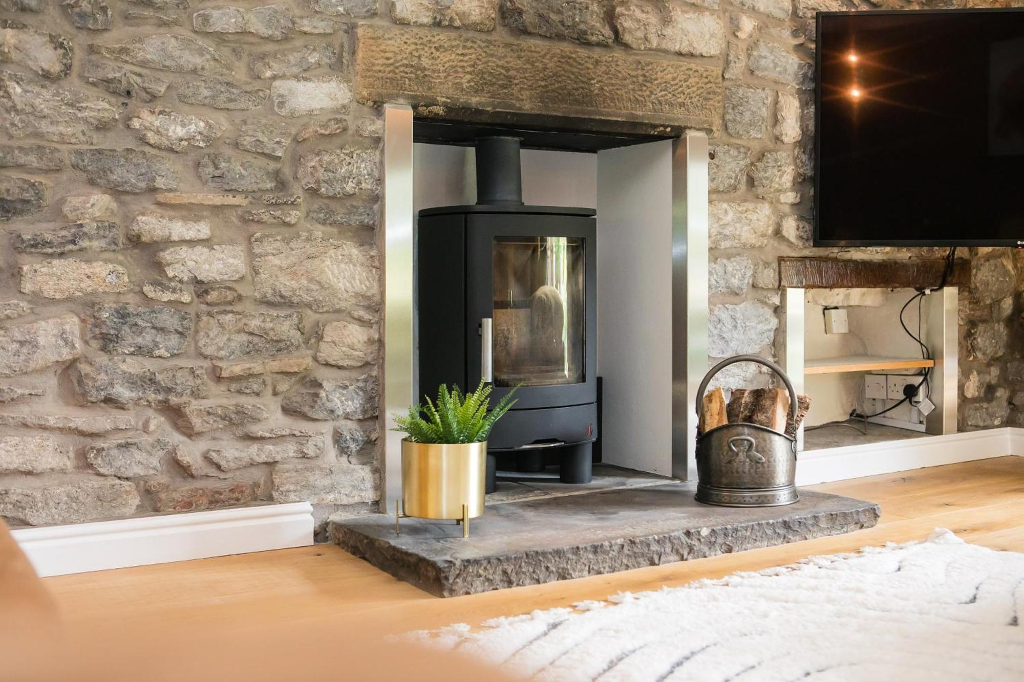 Villa Candle House By Muse Escapes à Castleton  Extérieur photo