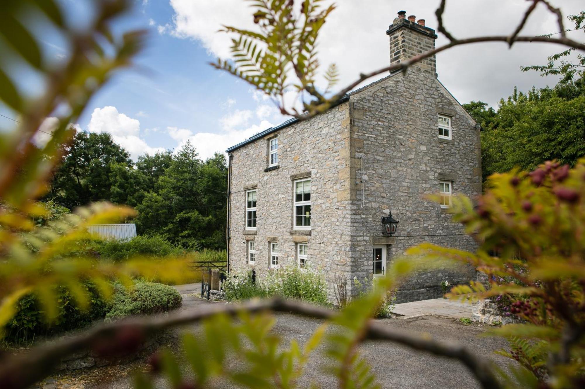 Villa Candle House By Muse Escapes à Castleton  Extérieur photo